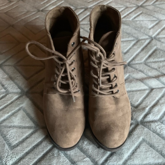 Lace up heeled booties - Picture 1 of 3